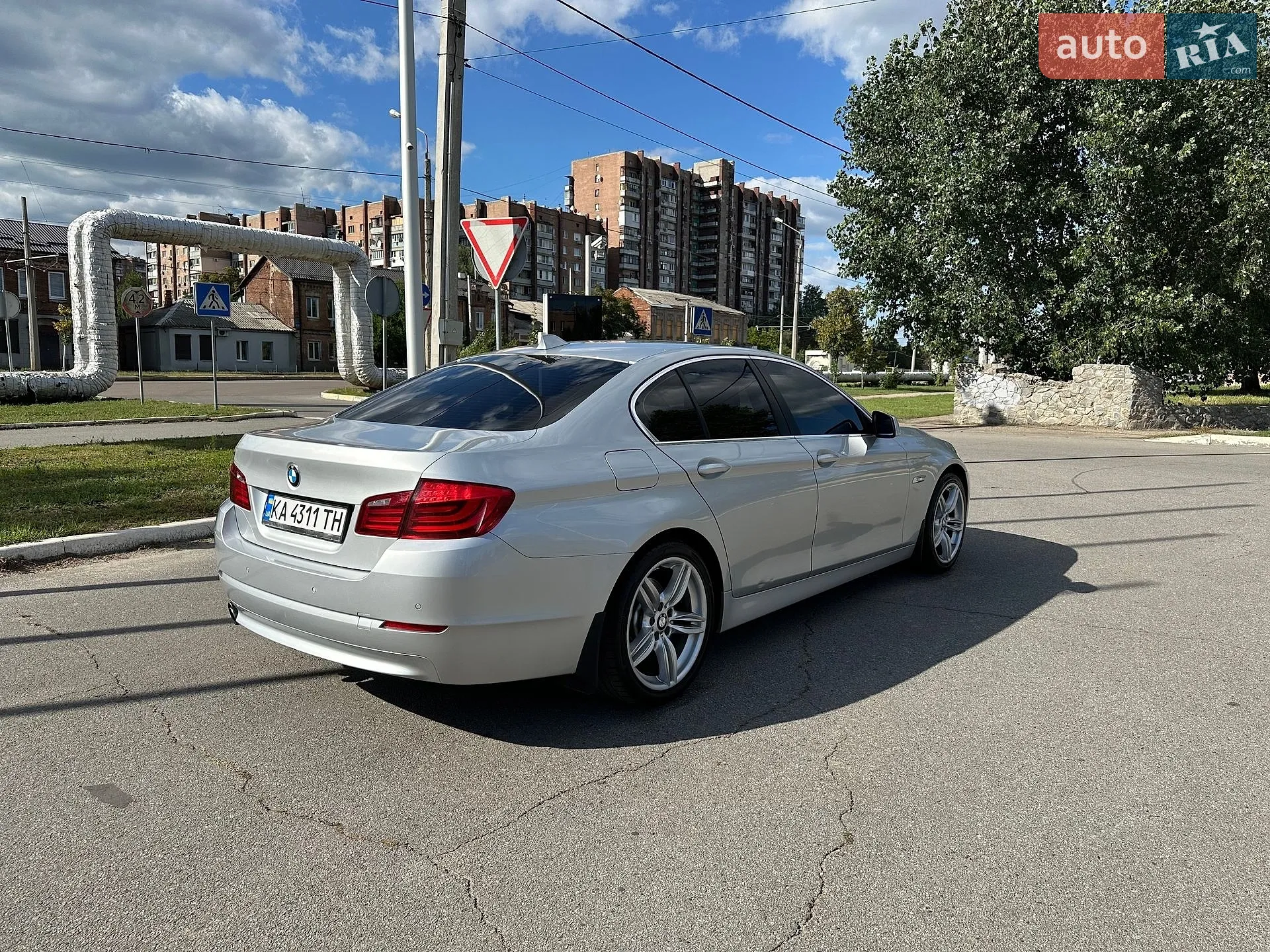 2010 BMW 5er - мініатюра 8