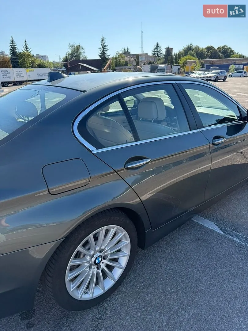 2013 BMW 5er - мініатюра 13