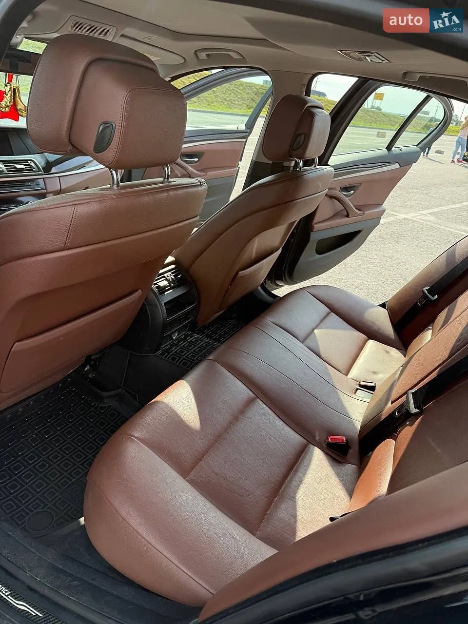 2011 BMW 5er - мініатюра 2