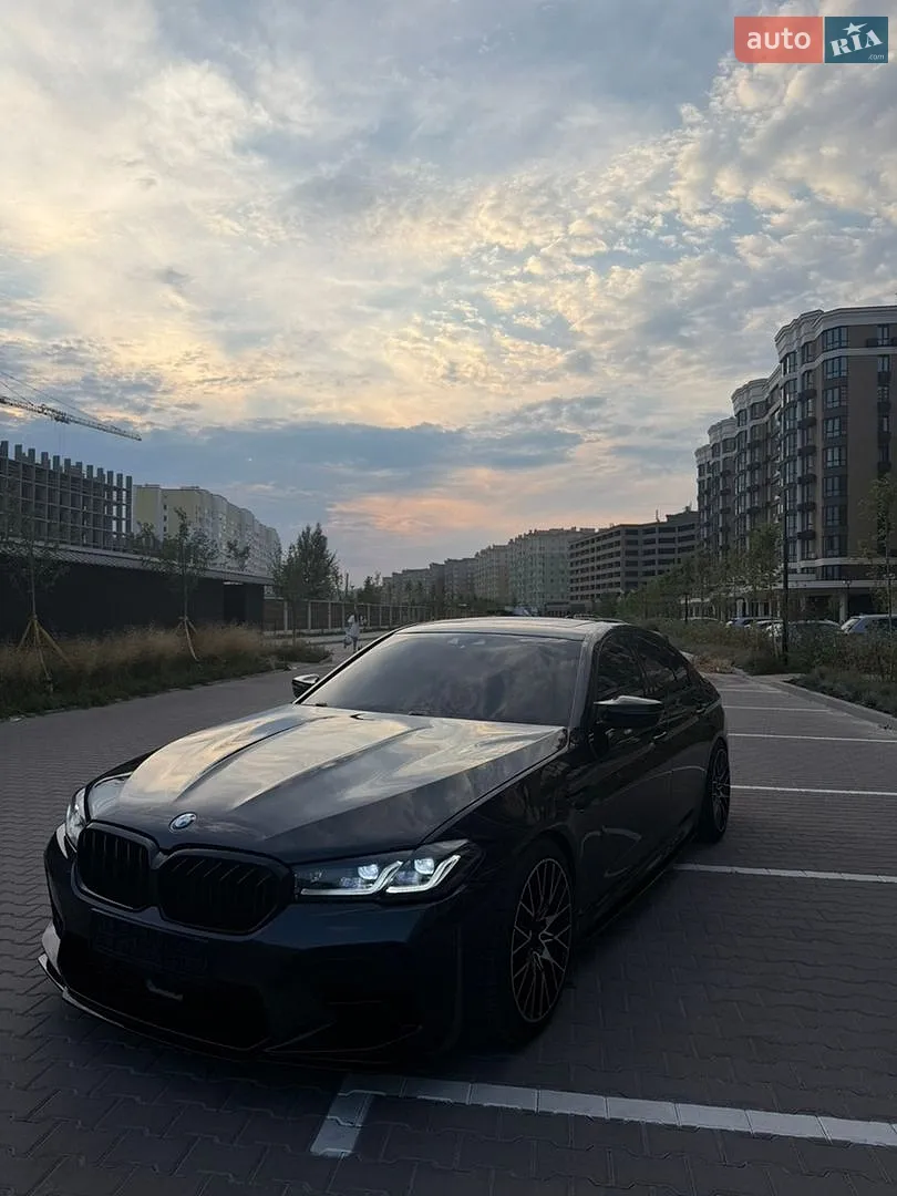 2020 BMW 5er - фото 1
