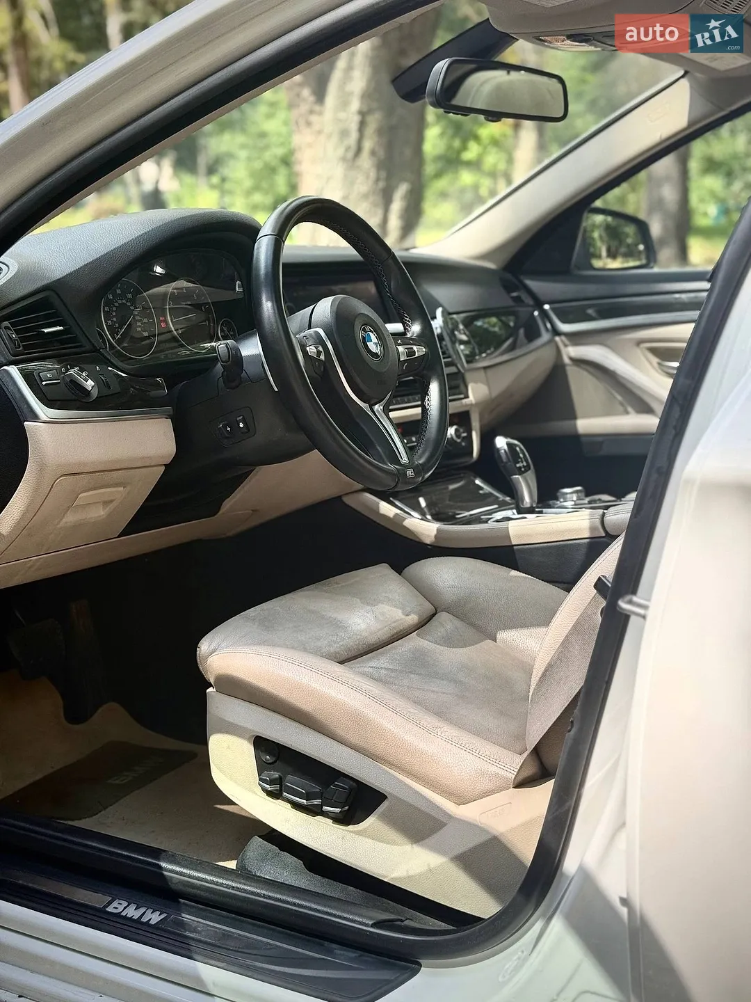 2011 BMW 5er - мініатюра 16