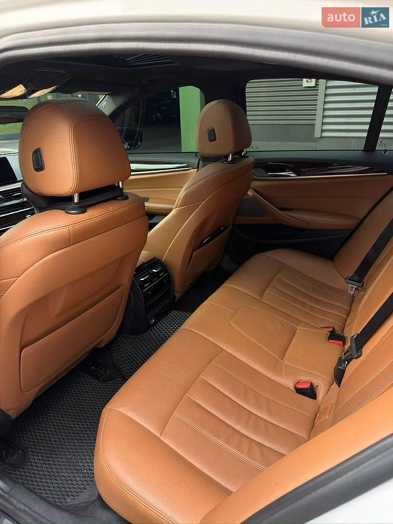 2017 BMW 5er - мініатюра 11