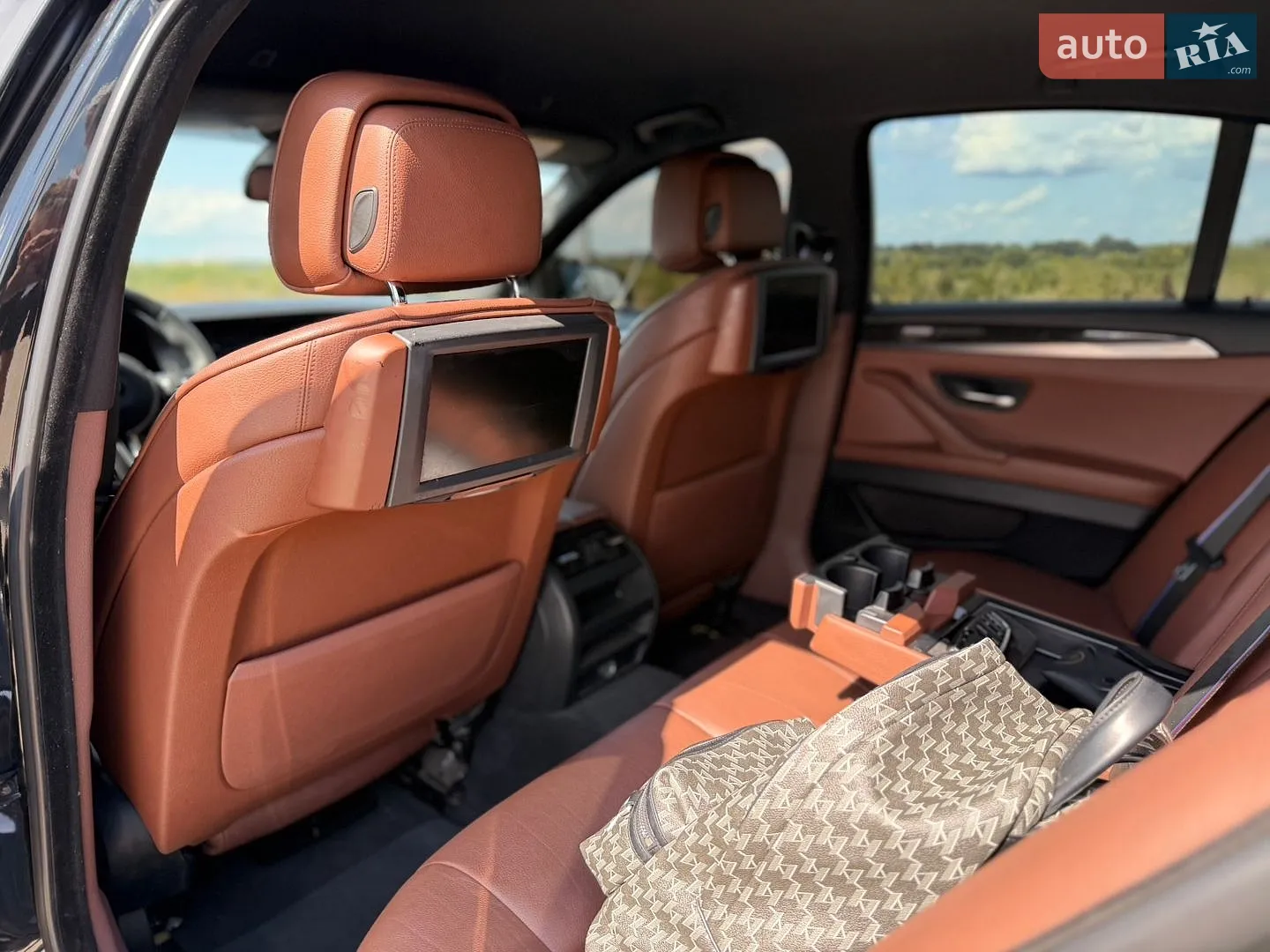 2011 BMW 5er - мініатюра 21