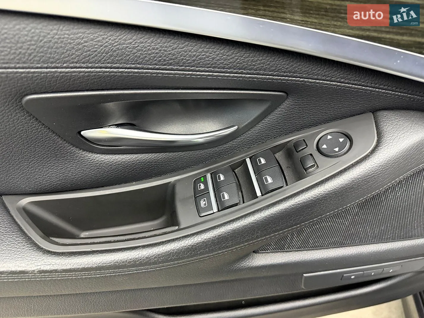 2013 BMW 5er - мініатюра 13