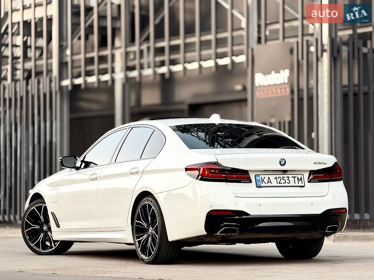 2022 BMW 5er - мініатюра 2