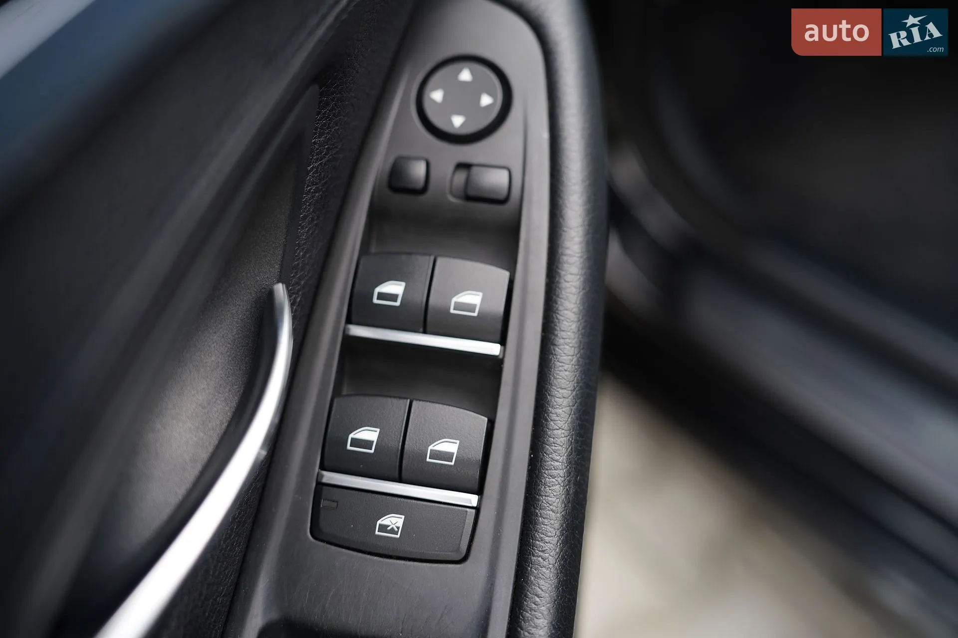 2013 BMW 5er - мініатюра 23