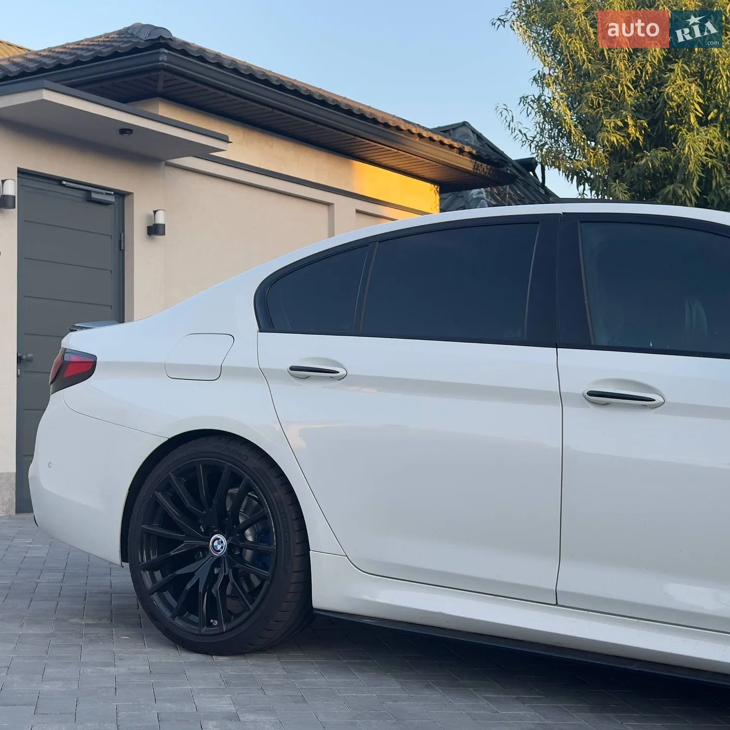 2017 BMW 5er - мініатюра 22