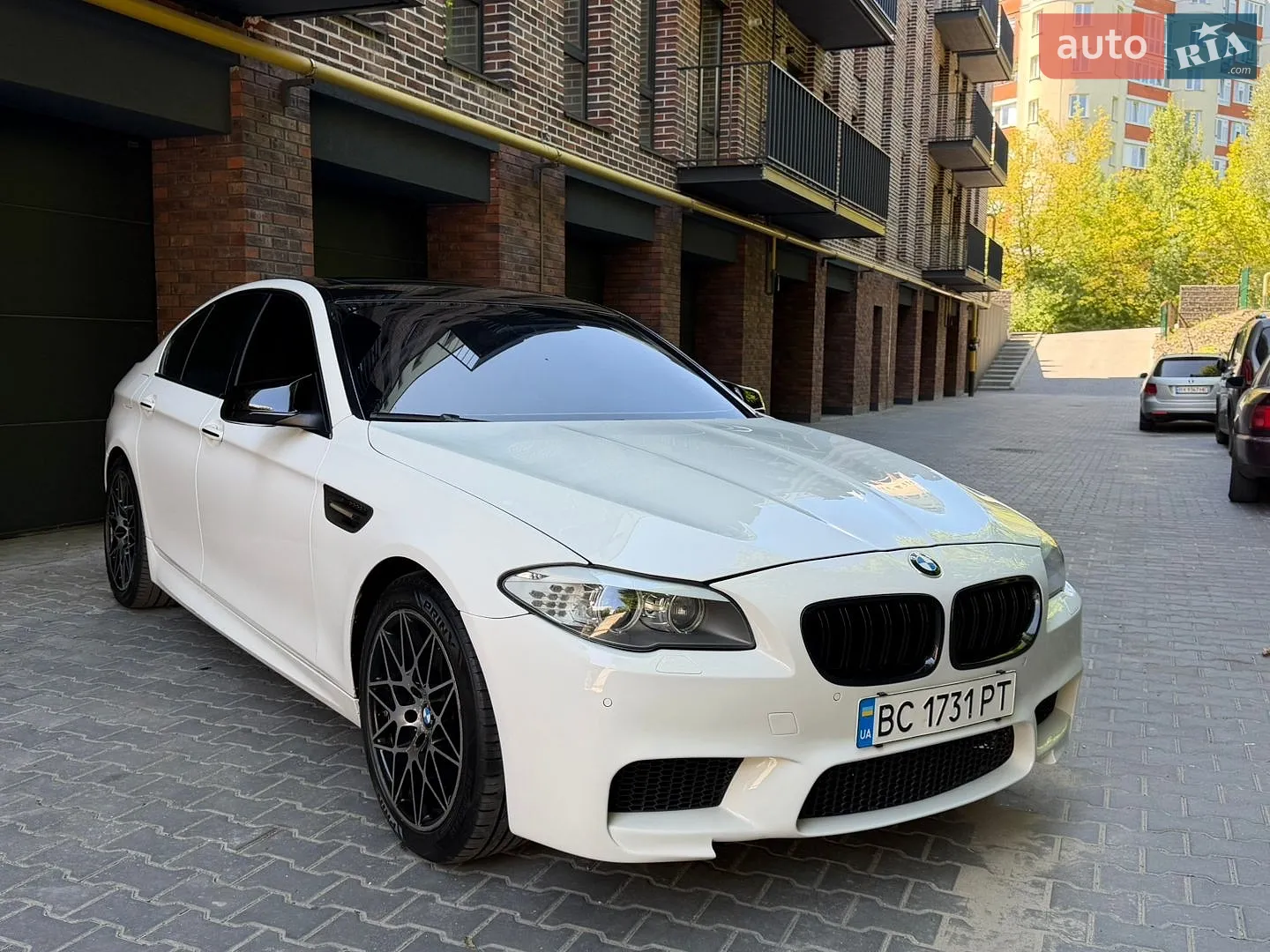 2013 BMW 5er - мініатюра 2