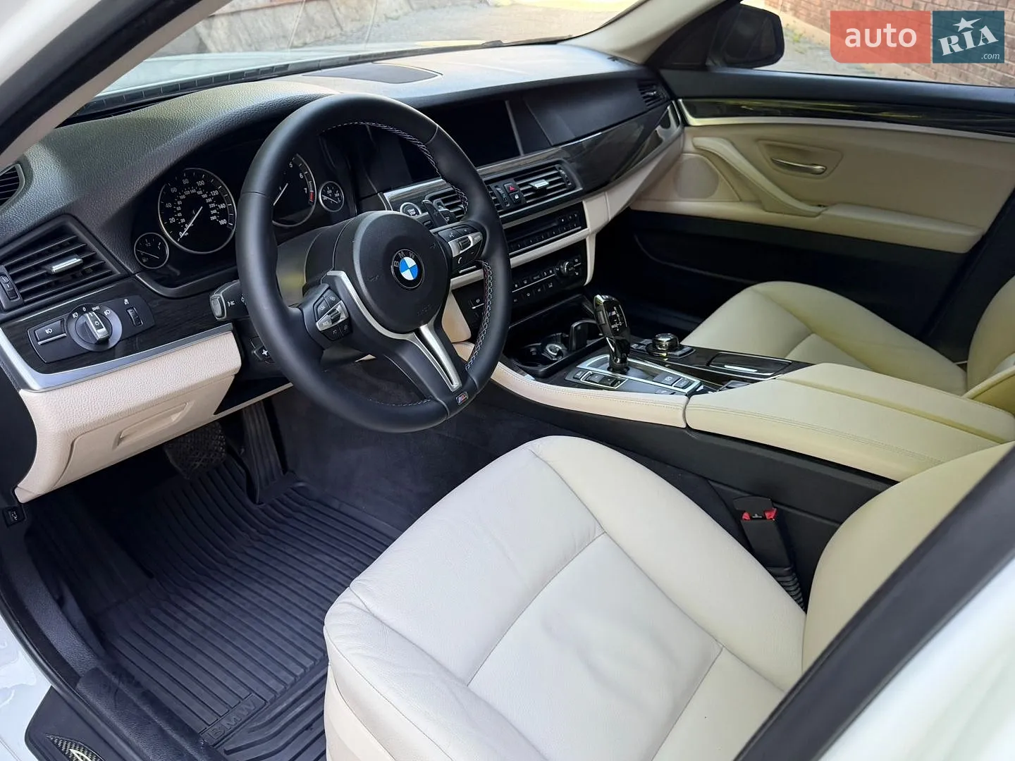 2013 BMW 5er - мініатюра 12
