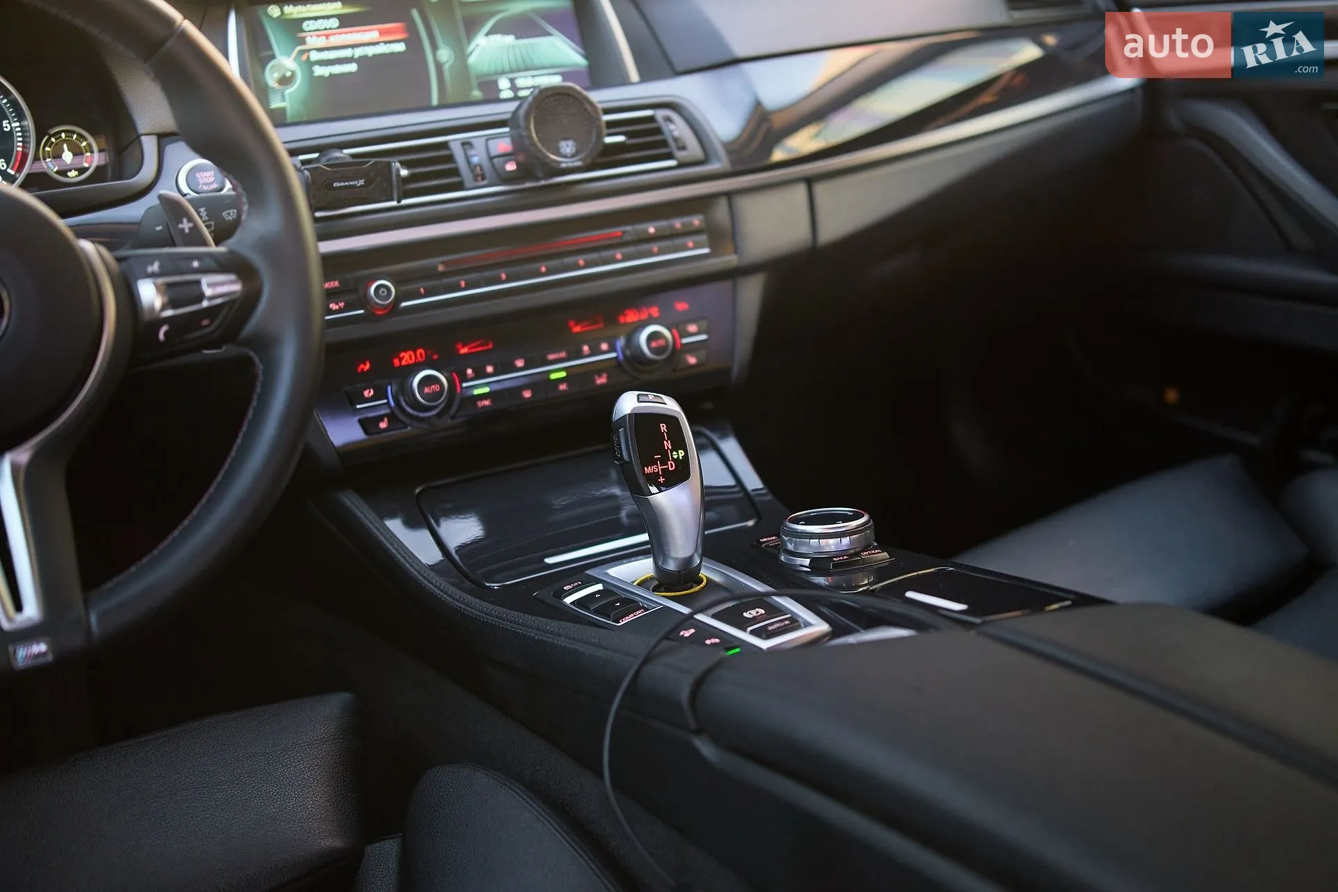 2015 BMW 5er - мініатюра 13