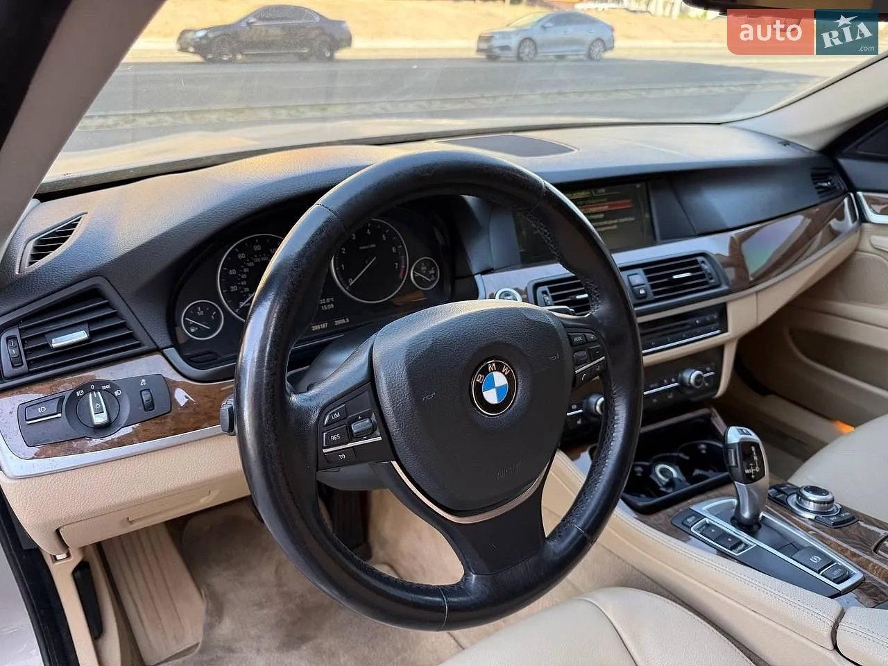 2012 BMW 5er - мініатюра 11