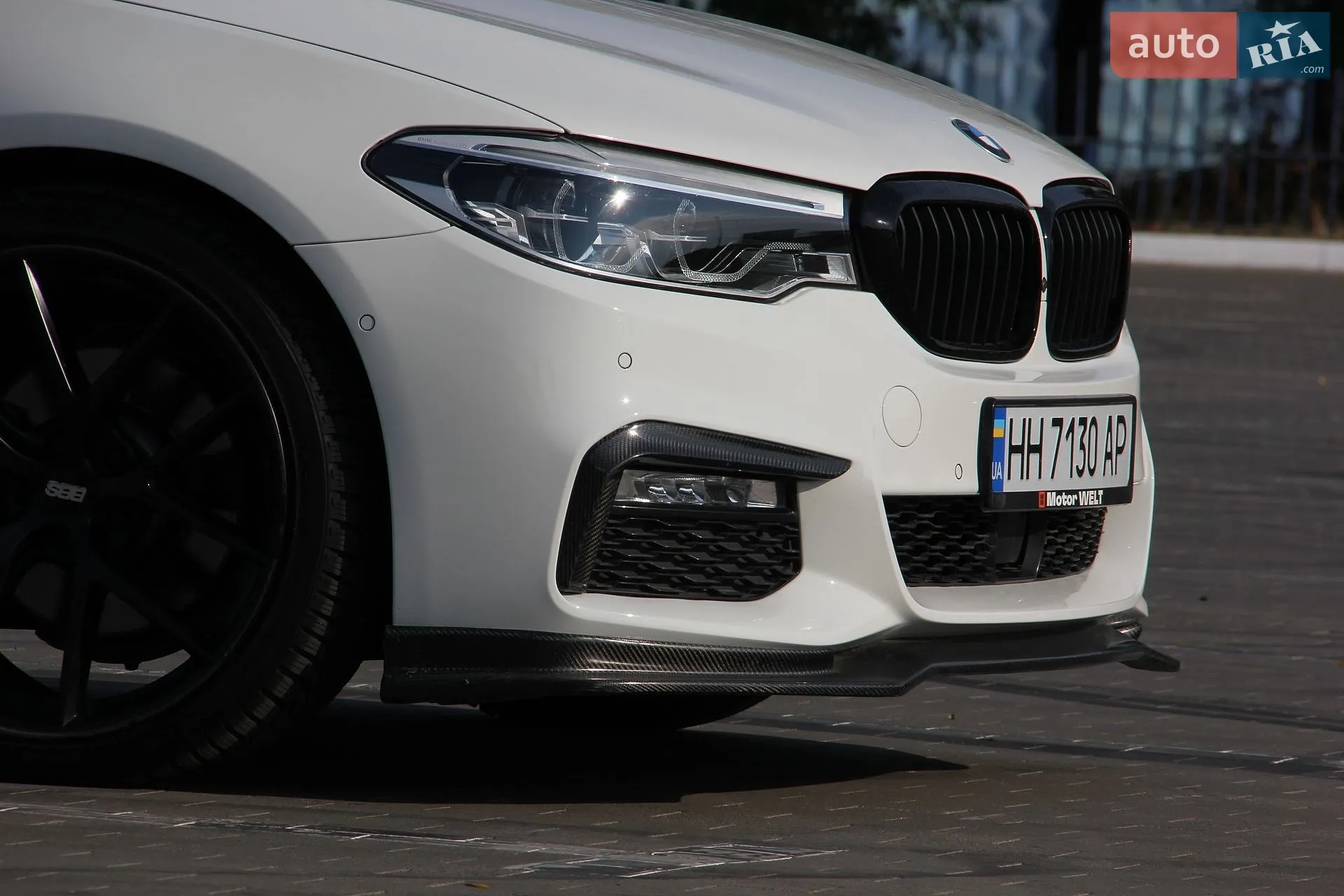 2018 BMW 5er - мініатюра 2