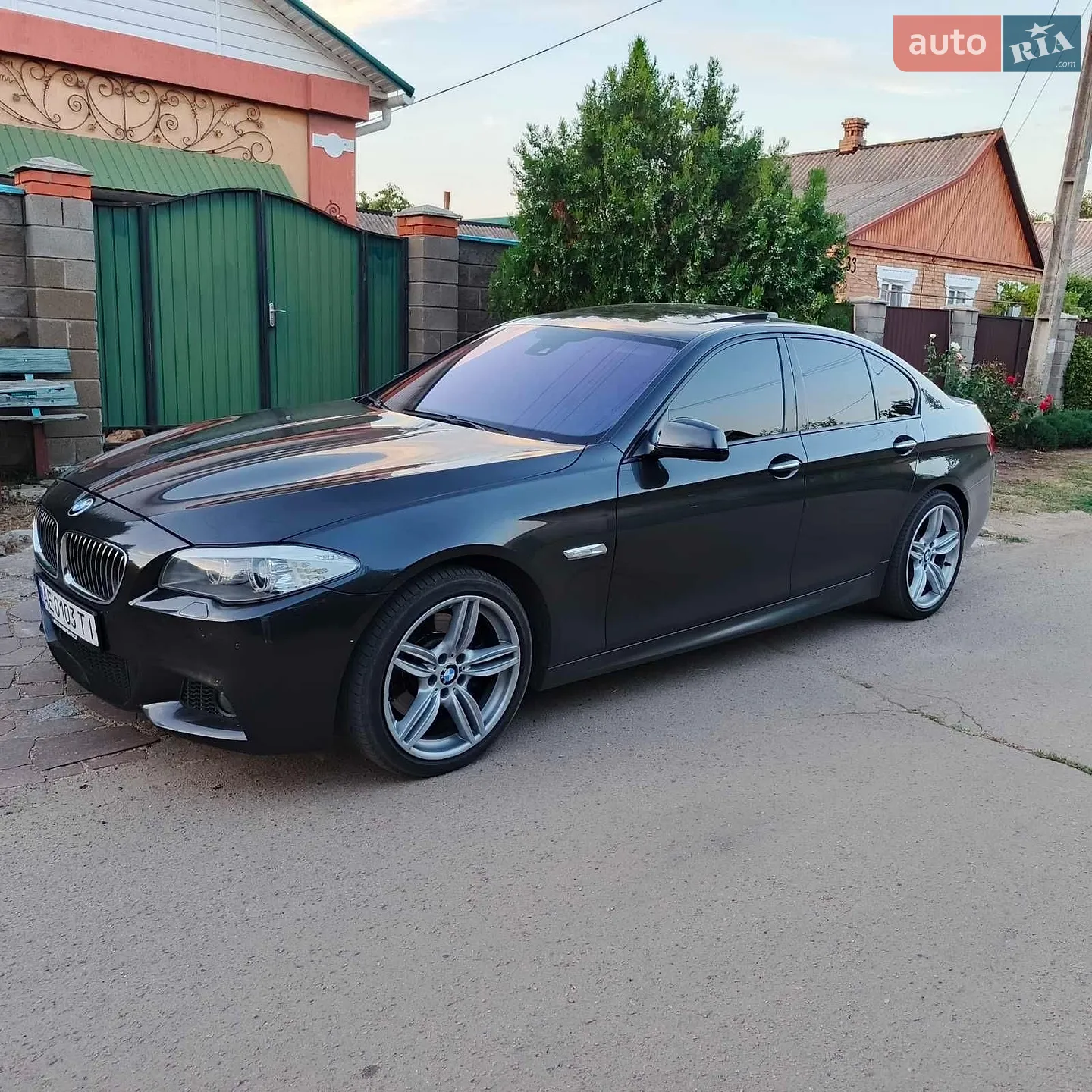 2012 BMW 5er - мініатюра 2