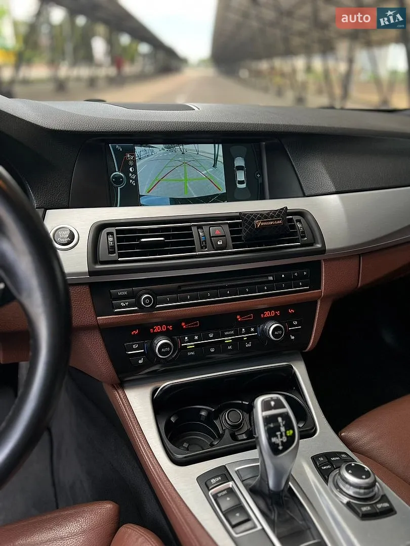 2010 BMW 5er - мініатюра 18