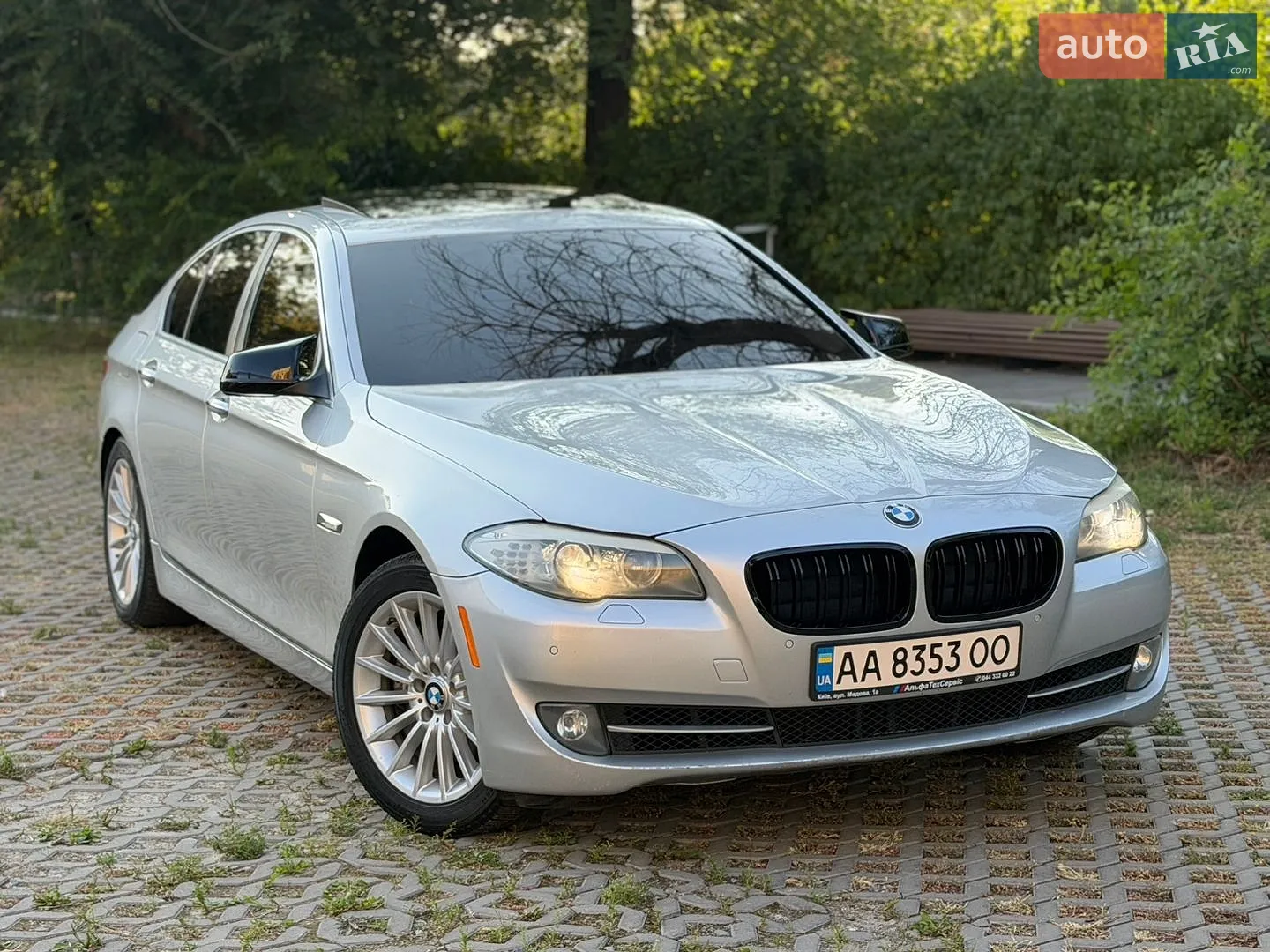 2011 BMW 5er - мініатюра 3