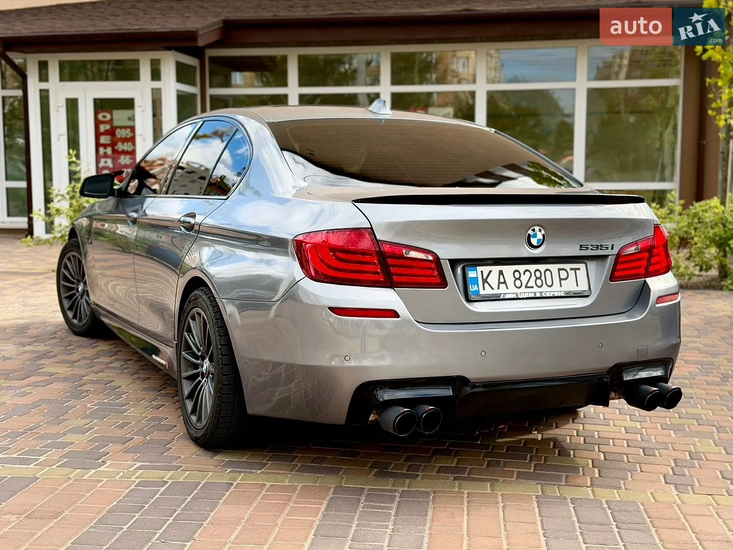 2012 BMW 5er - мініатюра 9