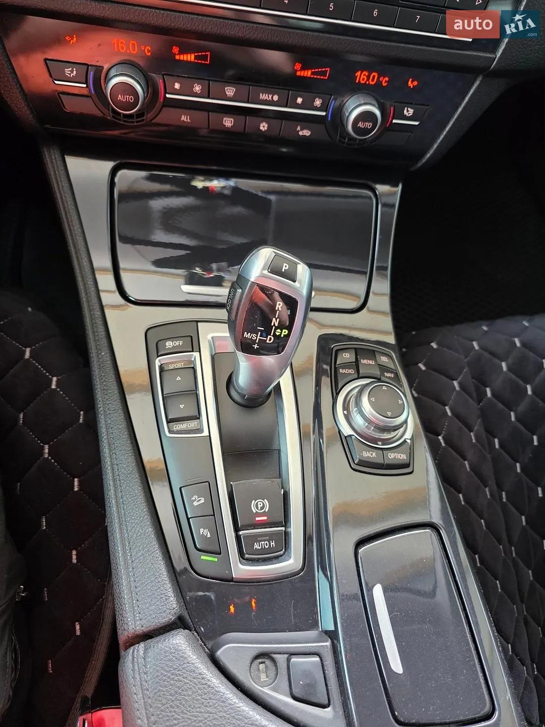 2012 BMW 5er - мініатюра 11
