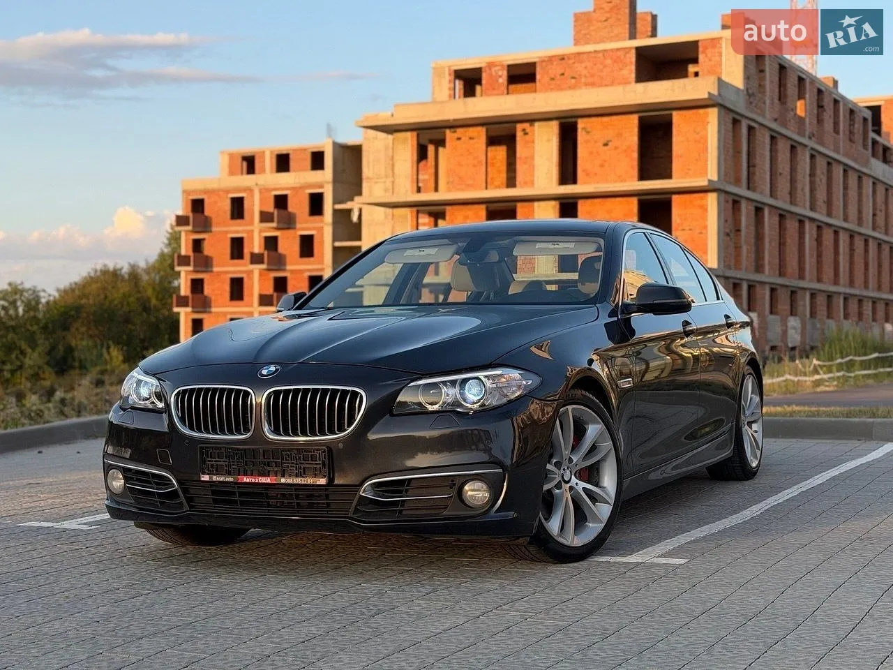 2014 BMW 5er - мініатюра 2