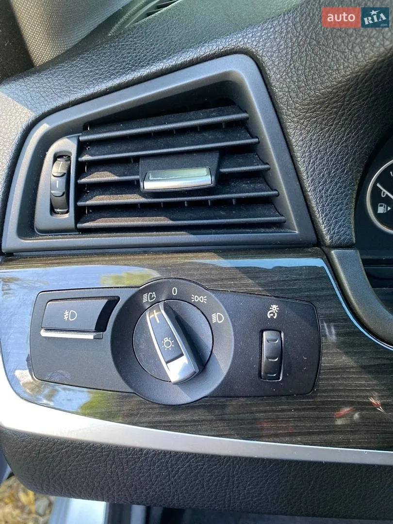 2013 BMW 5er - мініатюра 21