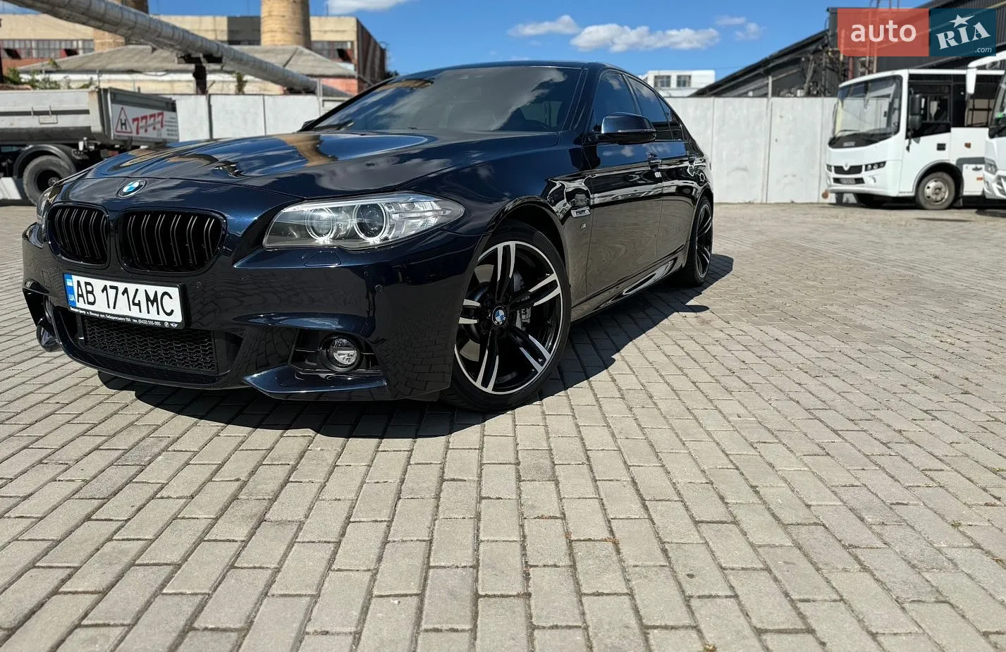 2013 BMW 5er - мініатюра 2