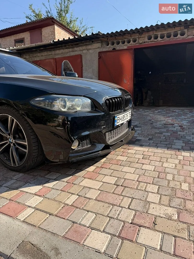 2011 BMW 5er - мініатюра 2