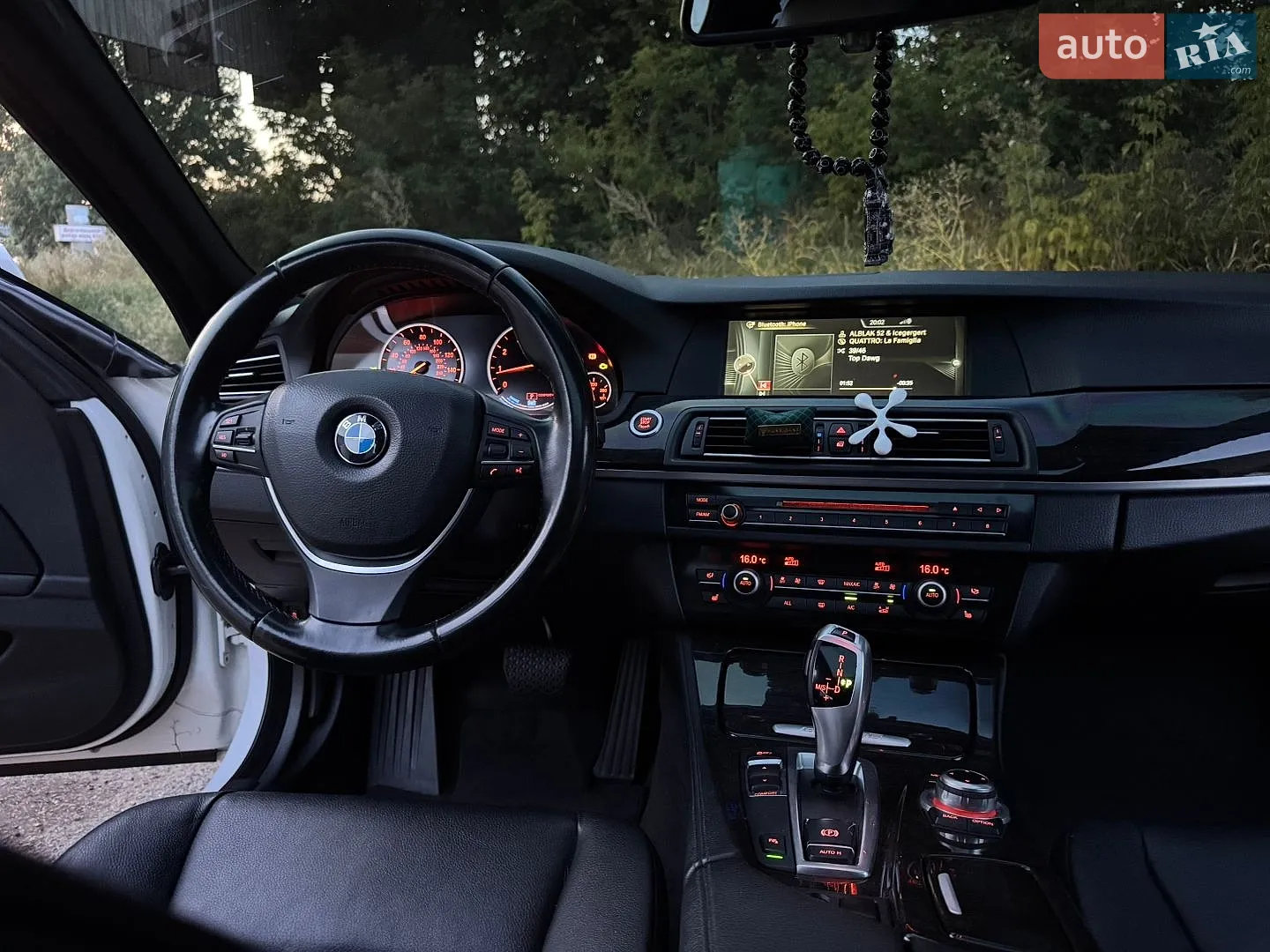 2012 BMW 5er - мініатюра 12