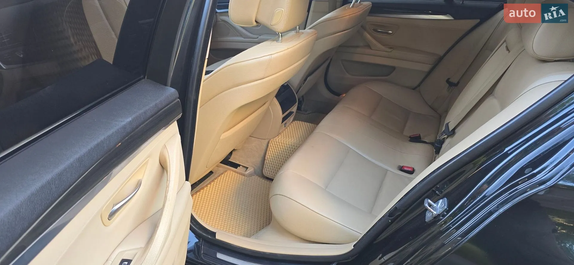 2010 BMW 5er - мініатюра 39