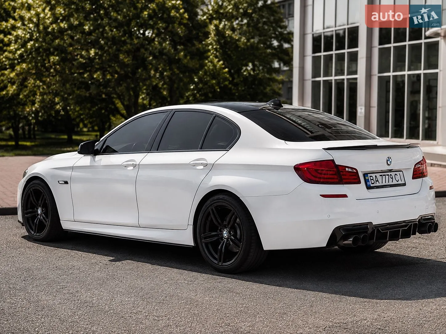 2011 BMW 5er - мініатюра 6