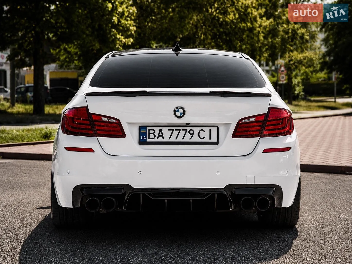 2011 BMW 5er - мініатюра 7