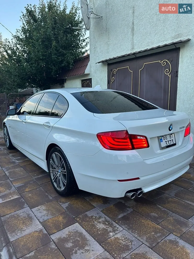 2011 BMW 5er - мініатюра 4
