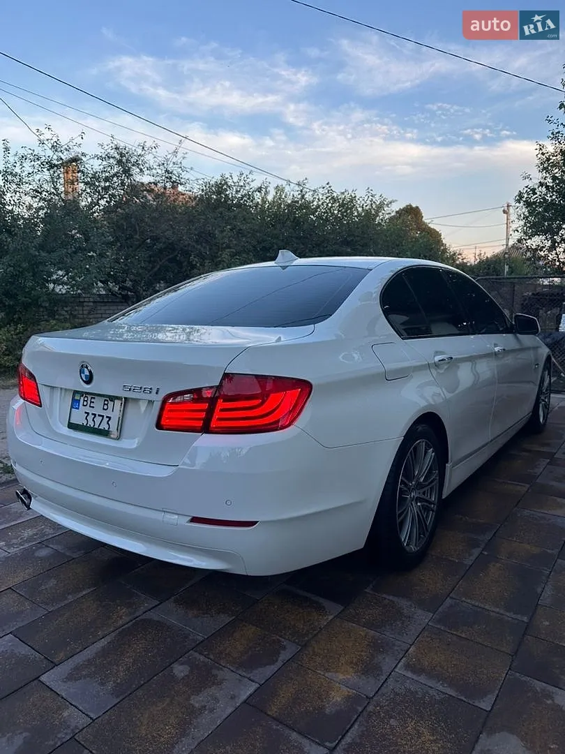 2011 BMW 5er - мініатюра 5