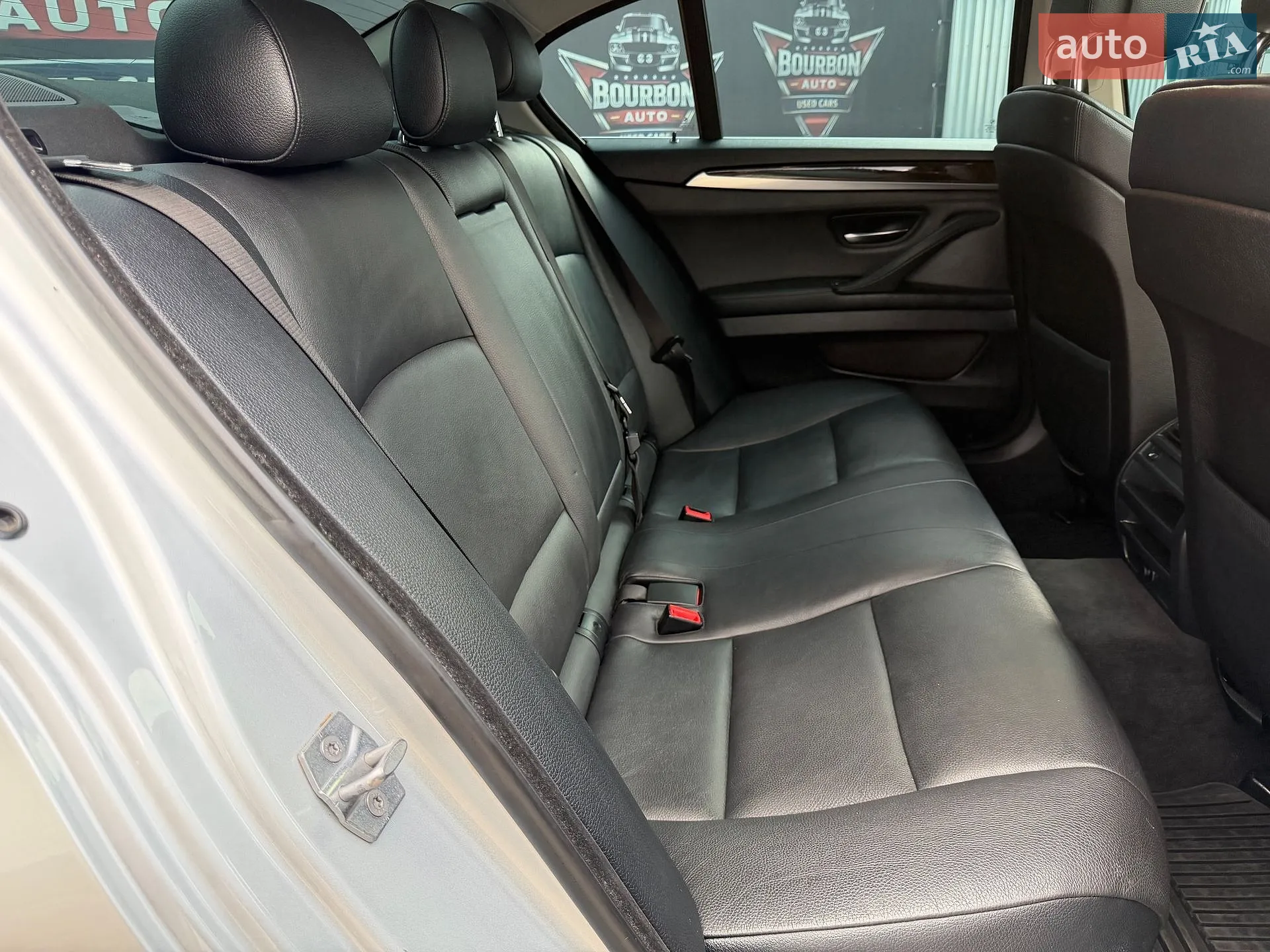 2012 BMW 5er - мініатюра 23