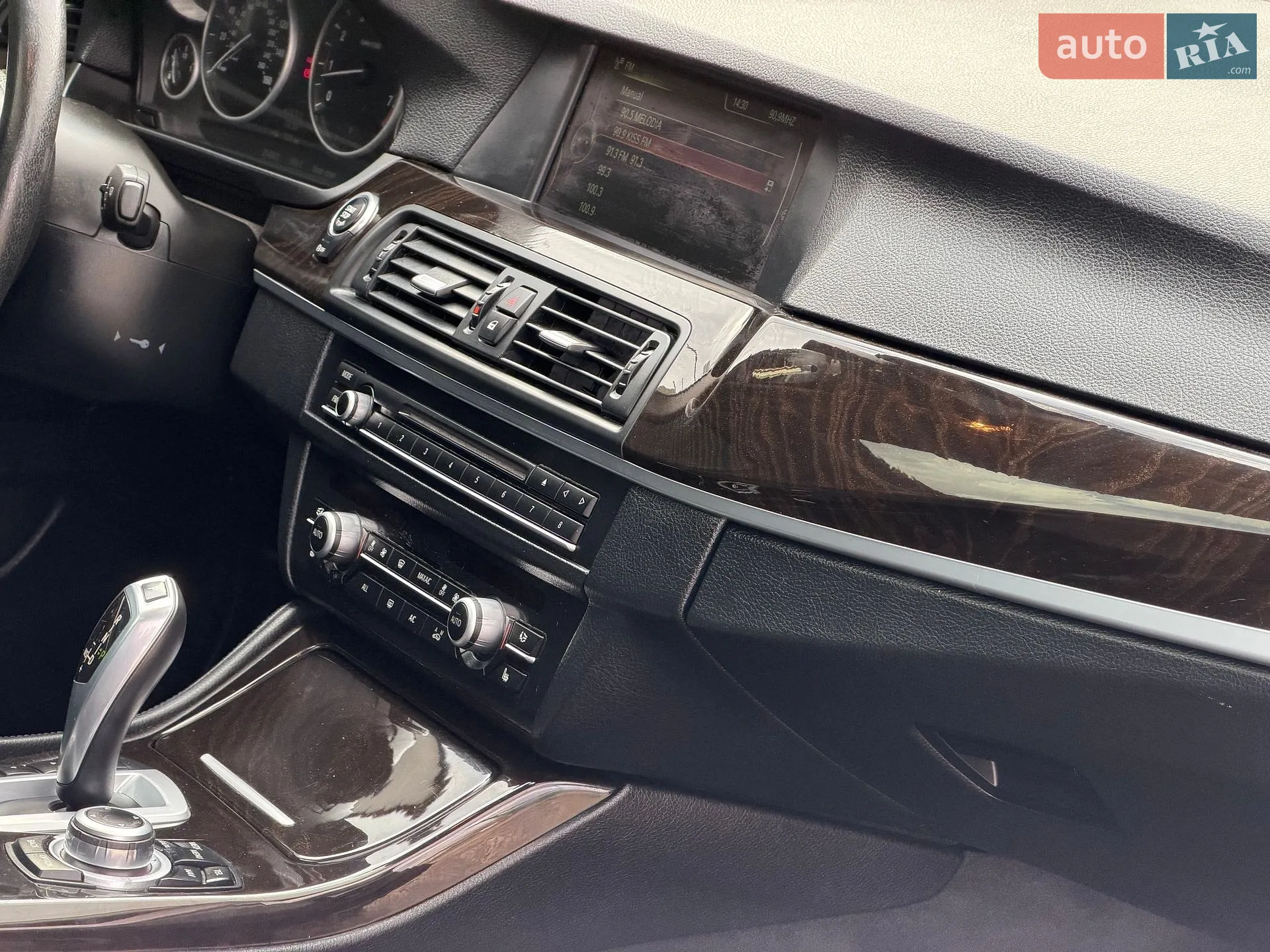 2012 BMW 5er - мініатюра 34