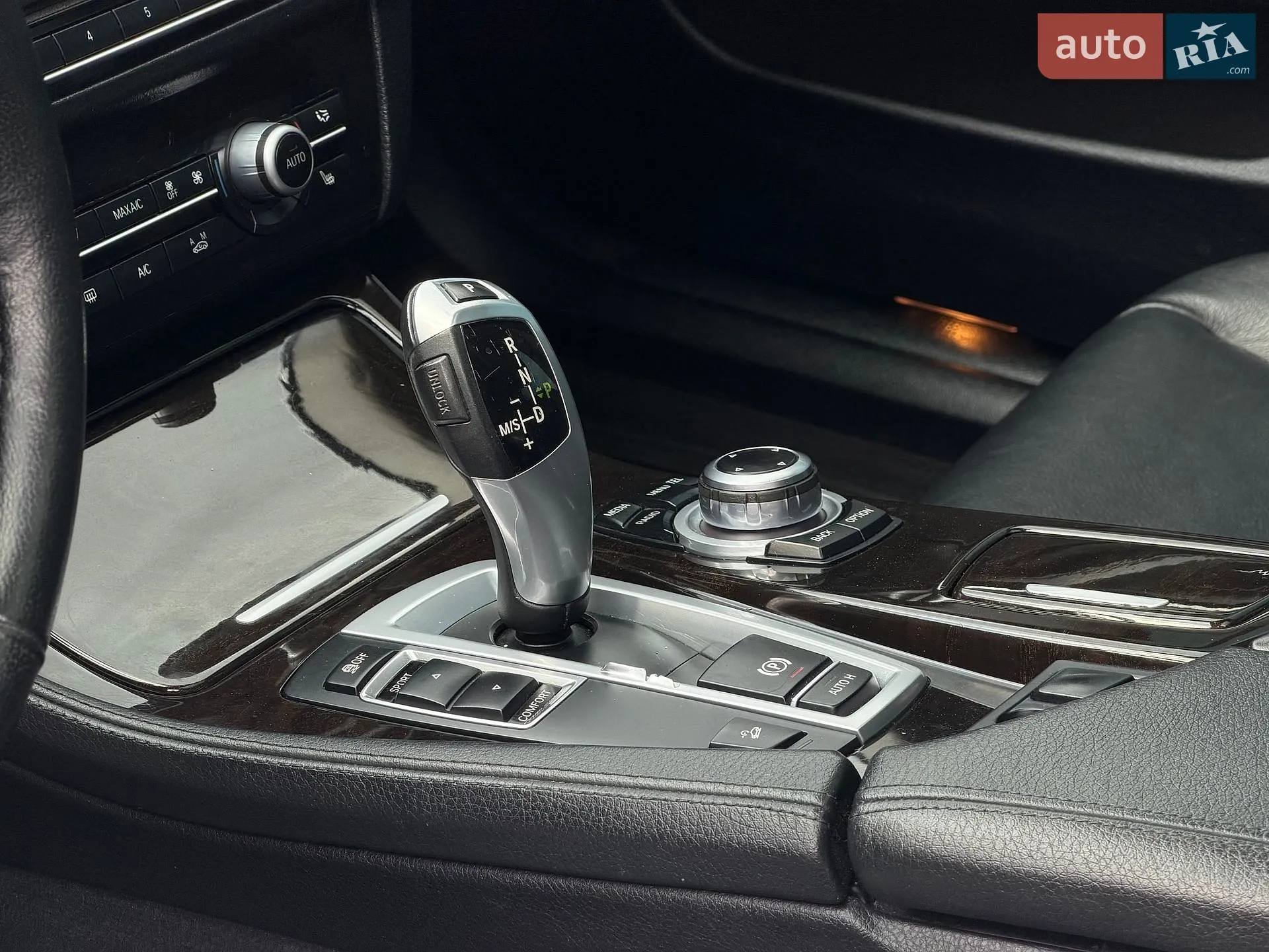 2012 BMW 5er - мініатюра 42
