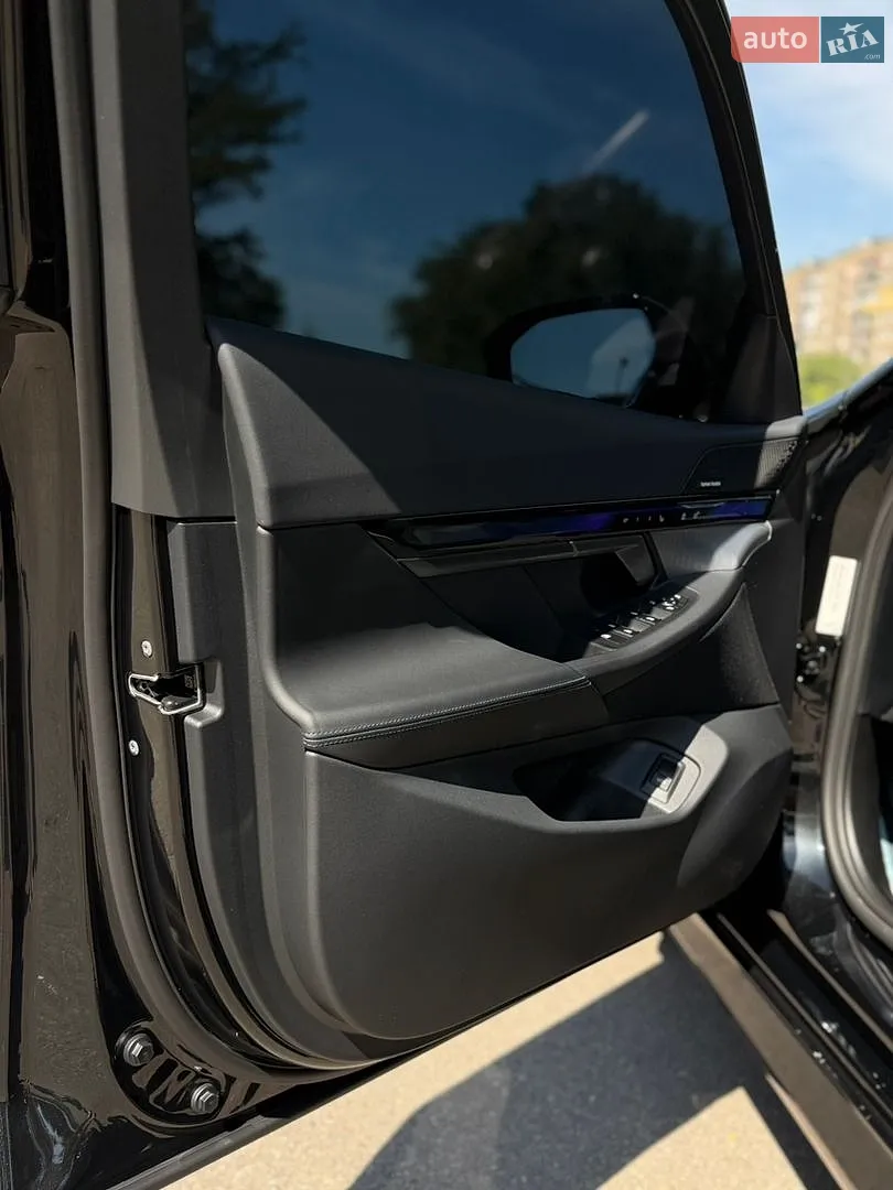 2024 BMW 5er - мініатюра 5