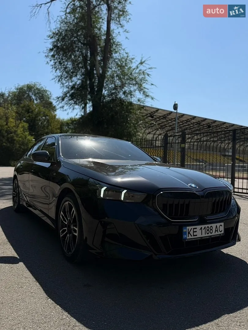 2024 BMW 5er - мініатюра 2