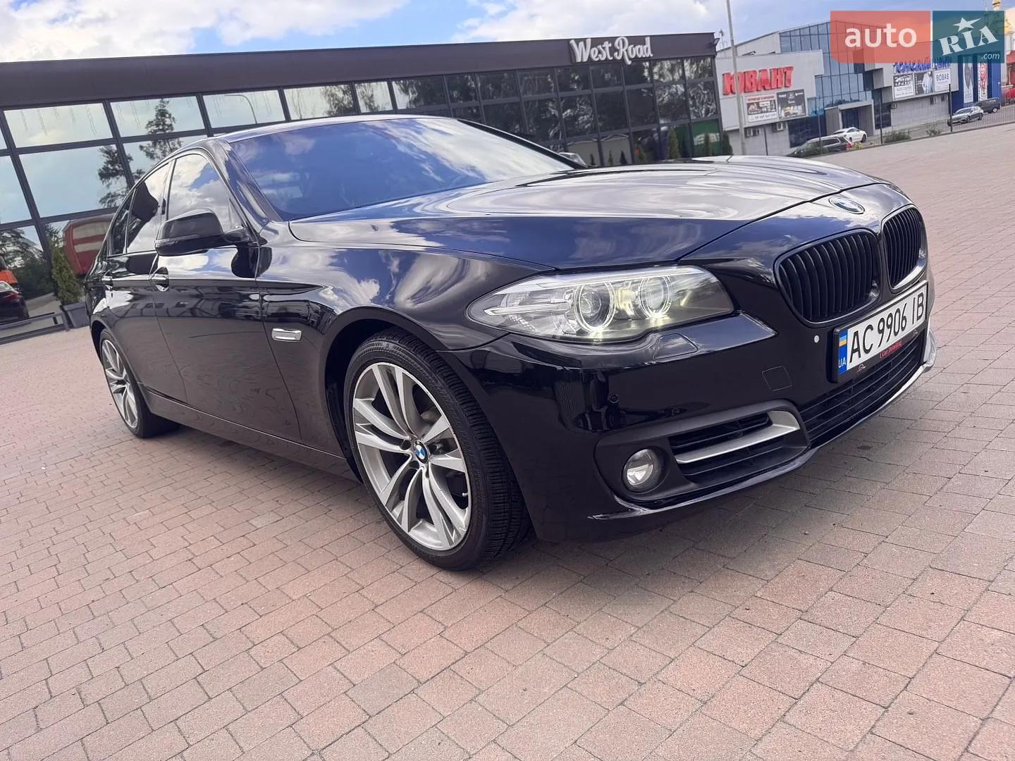2016 BMW 5er - мініатюра 2