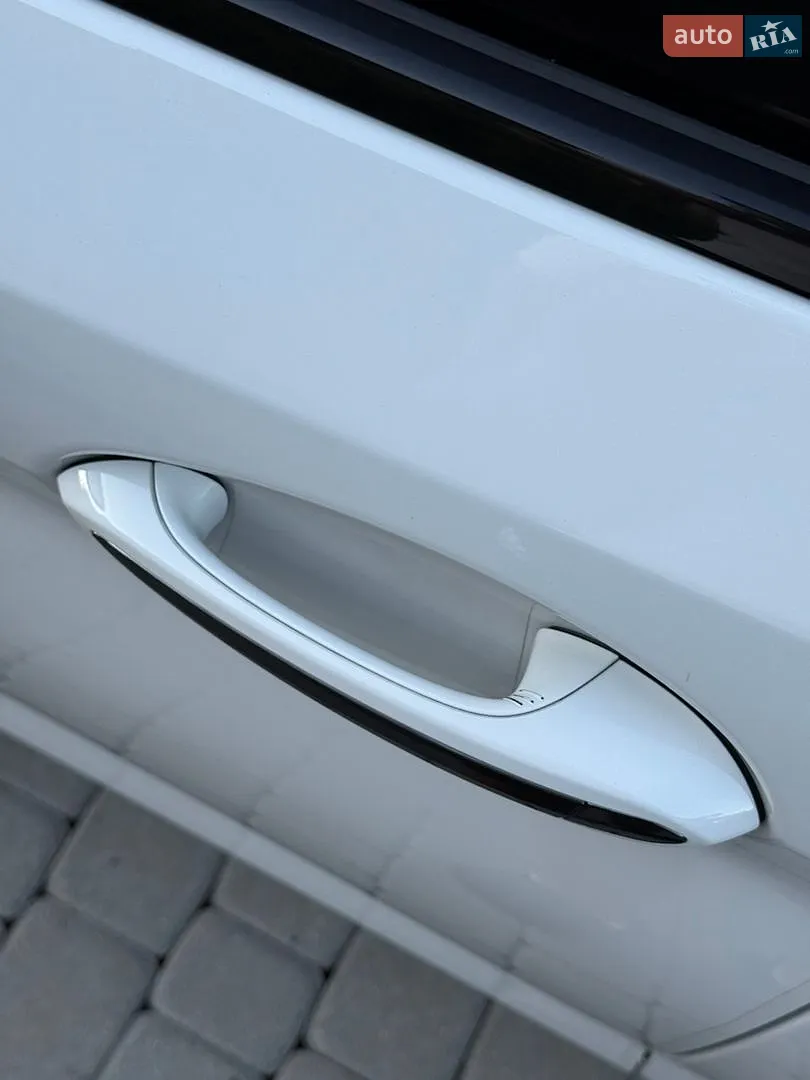 2017 BMW 5er - мініатюра 16