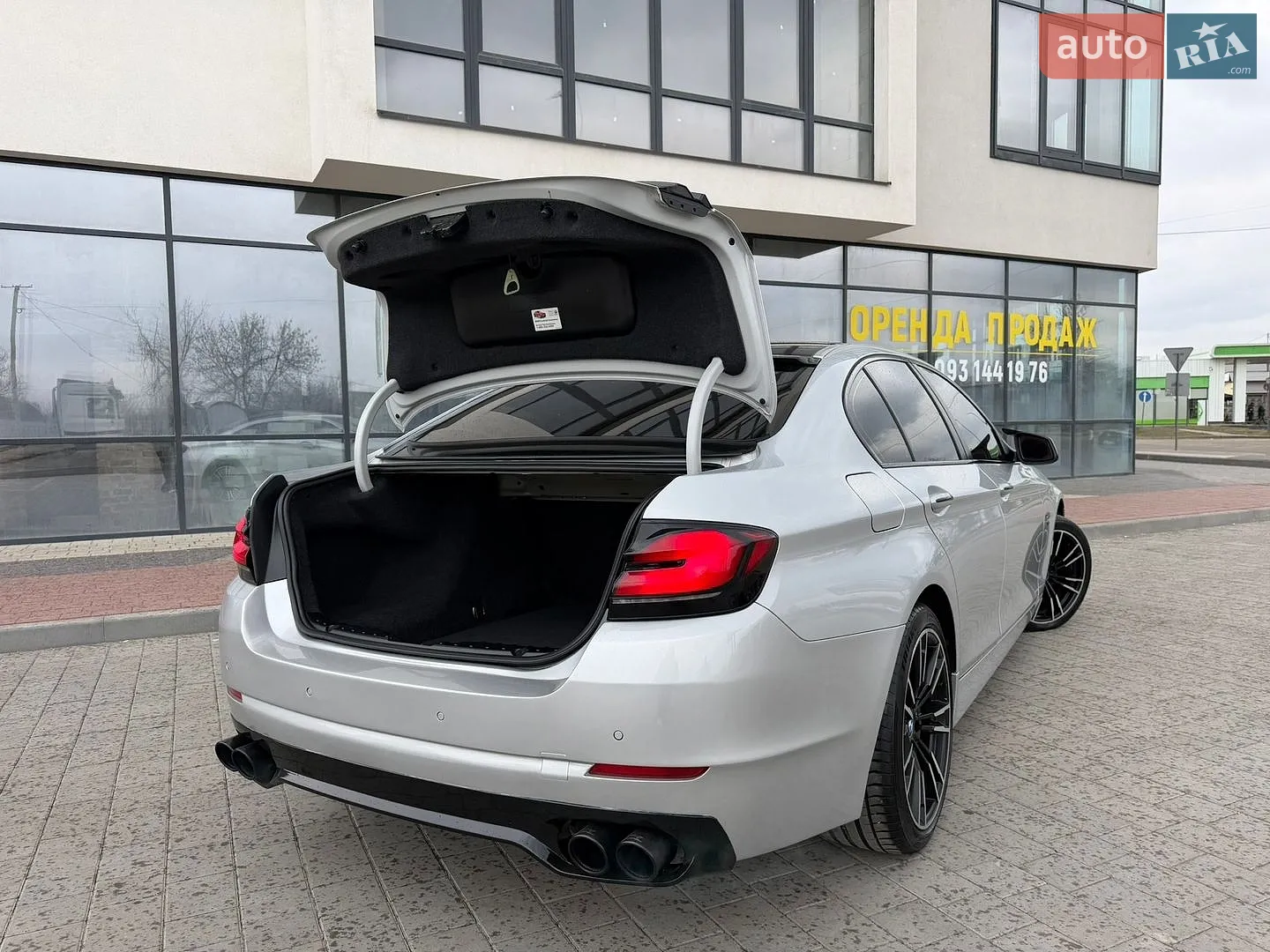 2010 BMW 5er - мініатюра 18