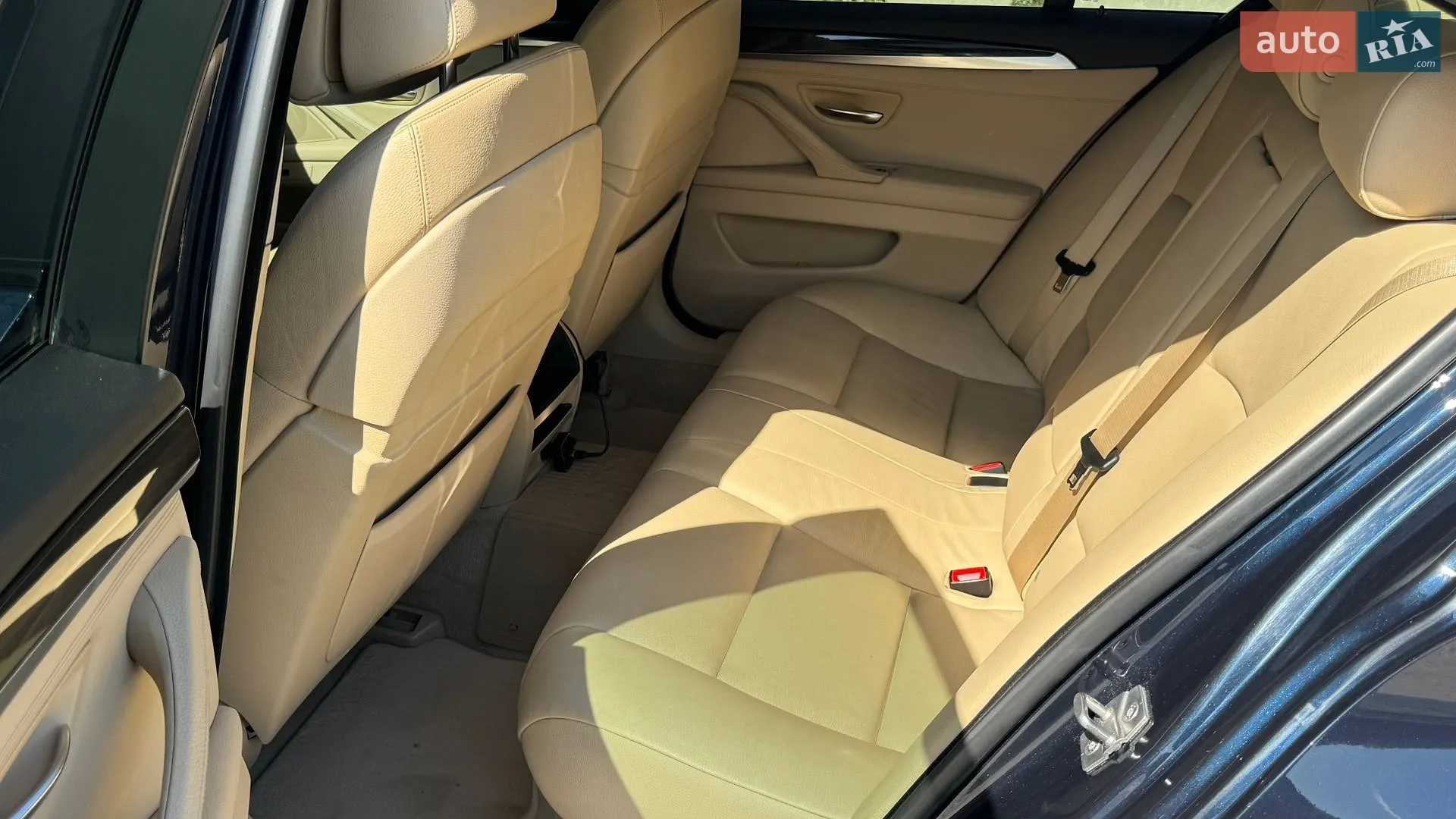 2011 BMW 5er - мініатюра 23