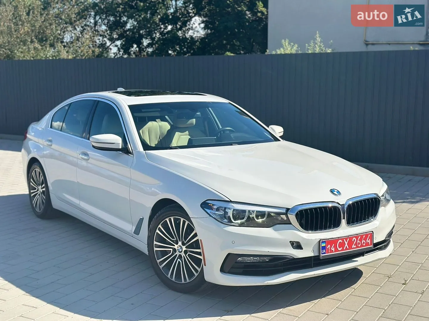 2017 BMW 5er - мініатюра 2