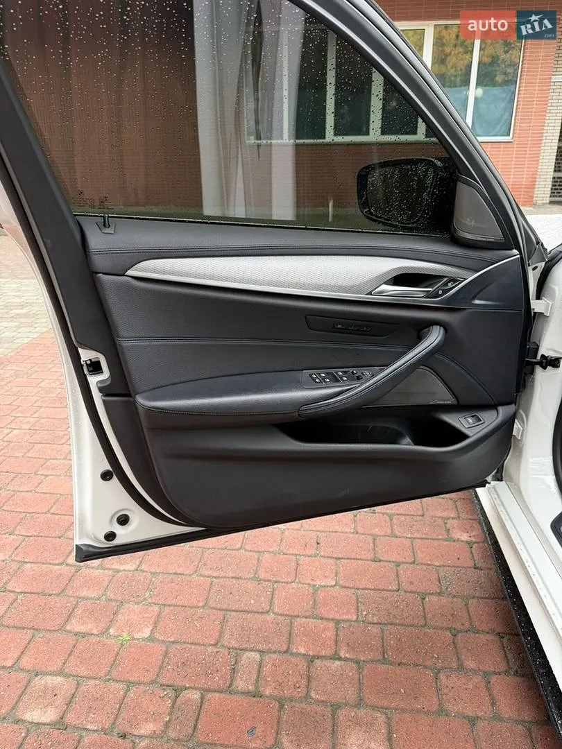 2017 BMW 5er - мініатюра 13