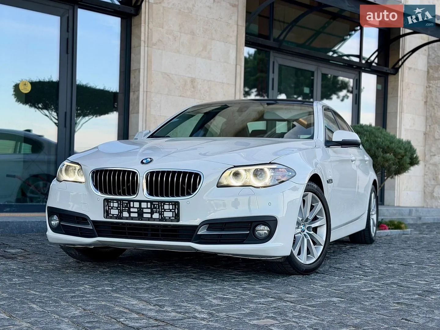 2016 BMW 5er - мініатюра 4