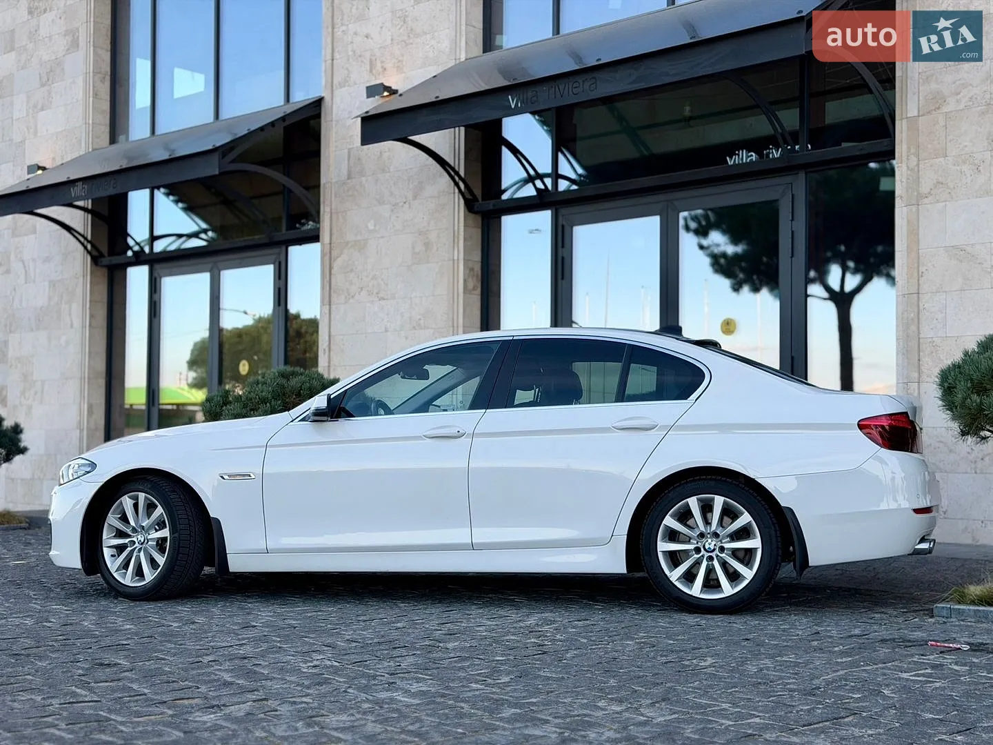2016 BMW 5er - мініатюра 16