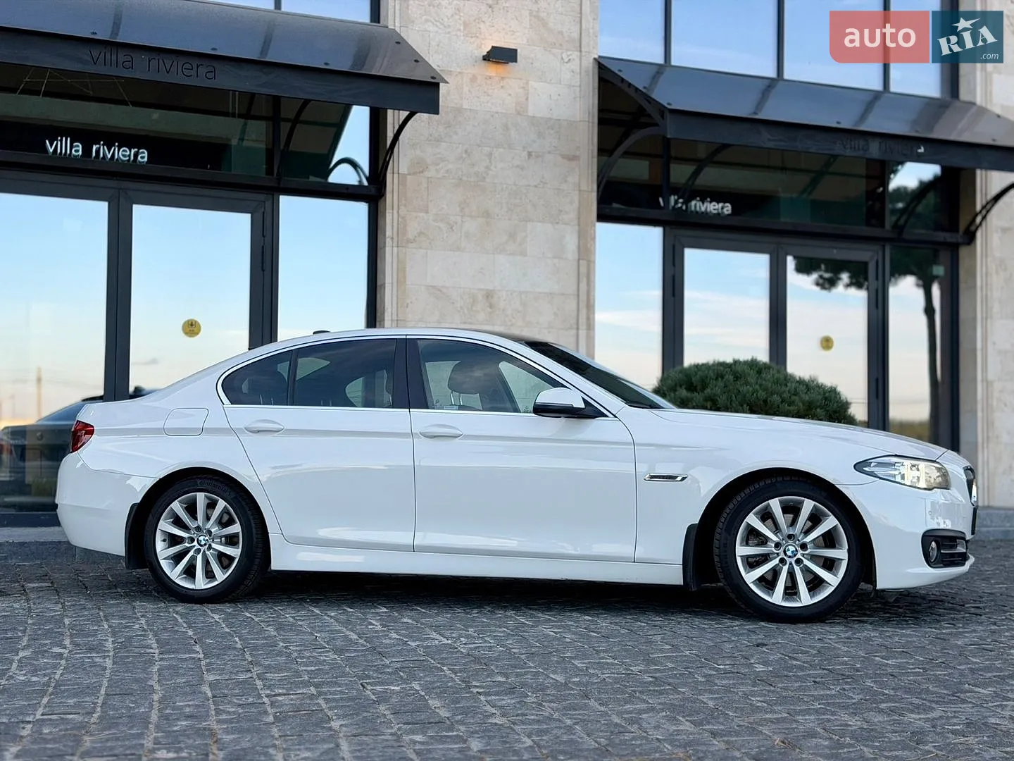 2016 BMW 5er - мініатюра 18