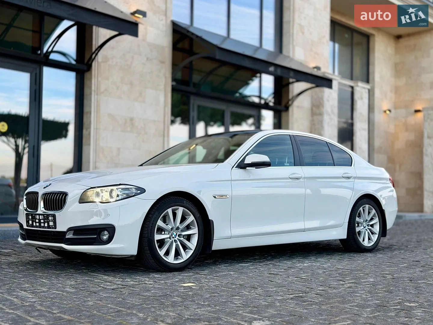 2016 BMW 5er - мініатюра 12