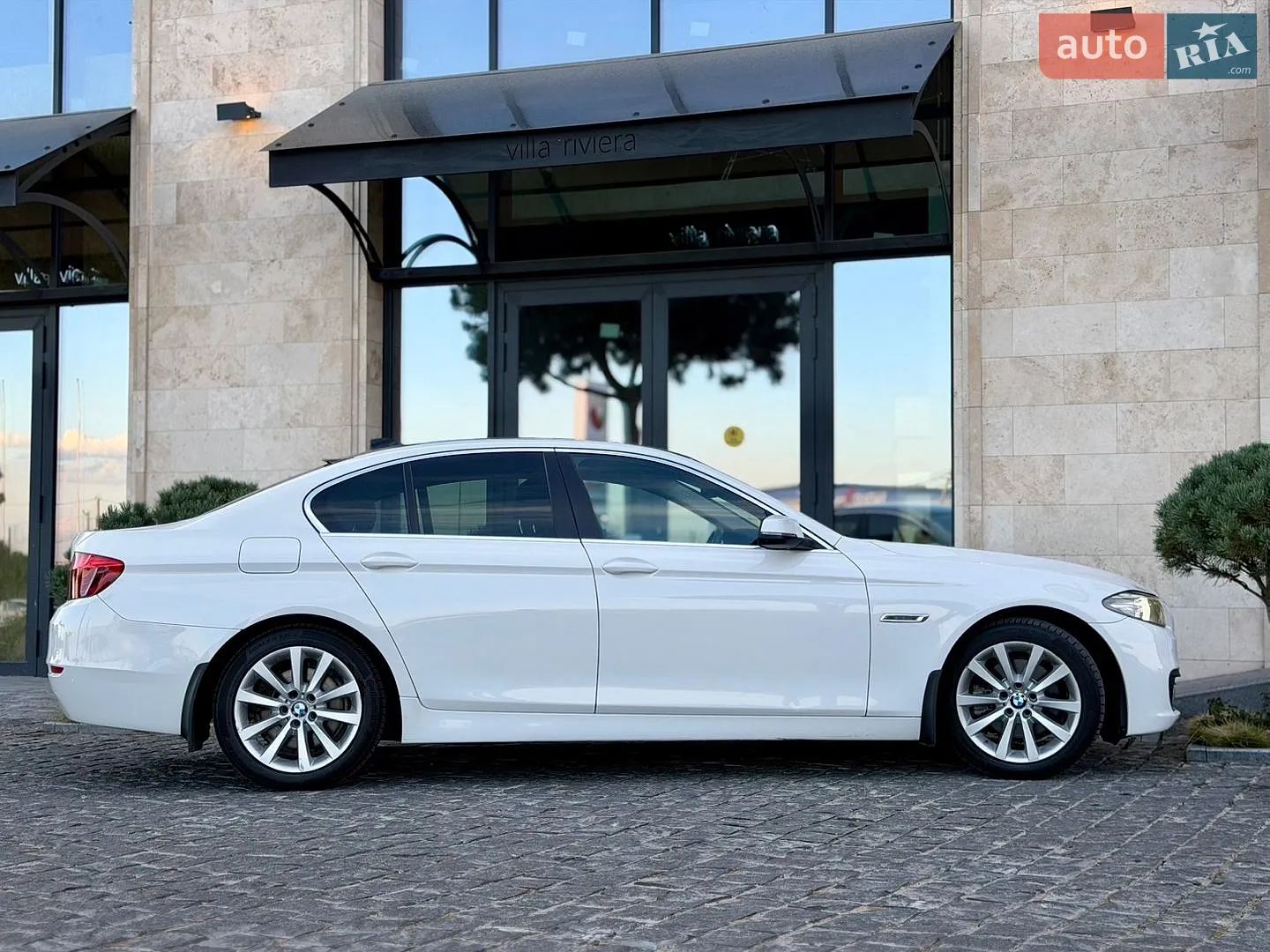 2016 BMW 5er - мініатюра 23