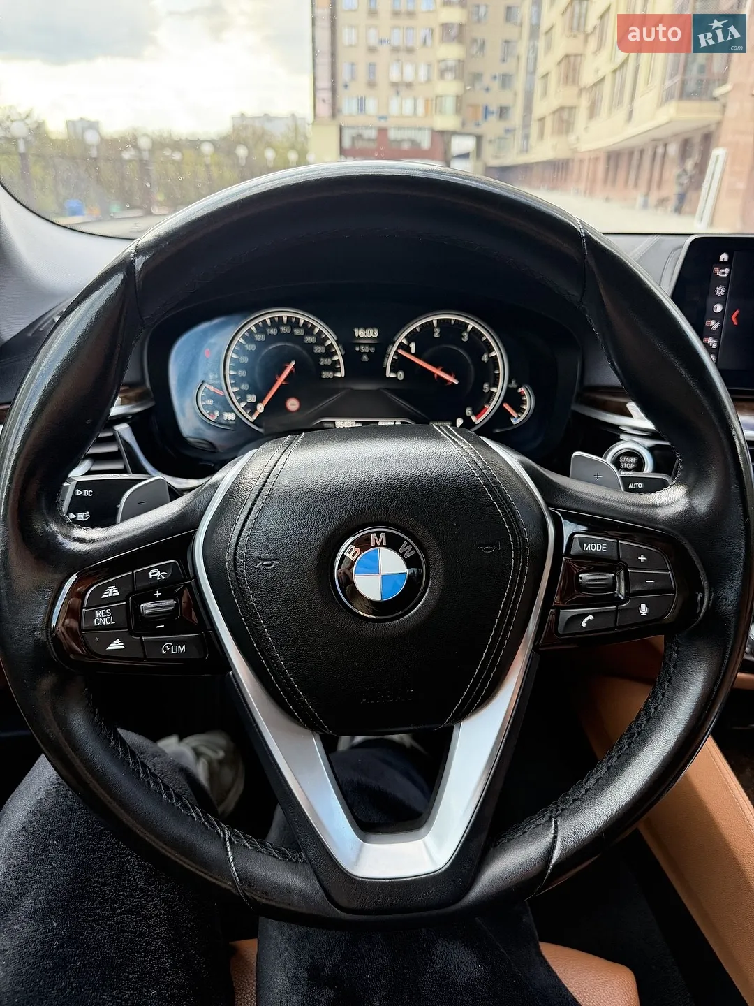 2017 BMW 5er - мініатюра 16