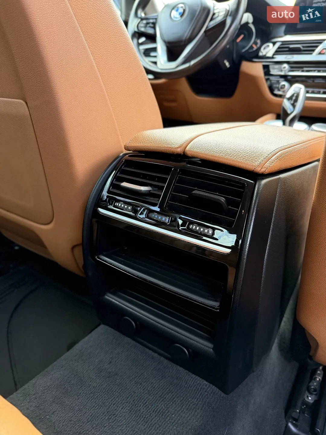 2017 BMW 5er - мініатюра 21