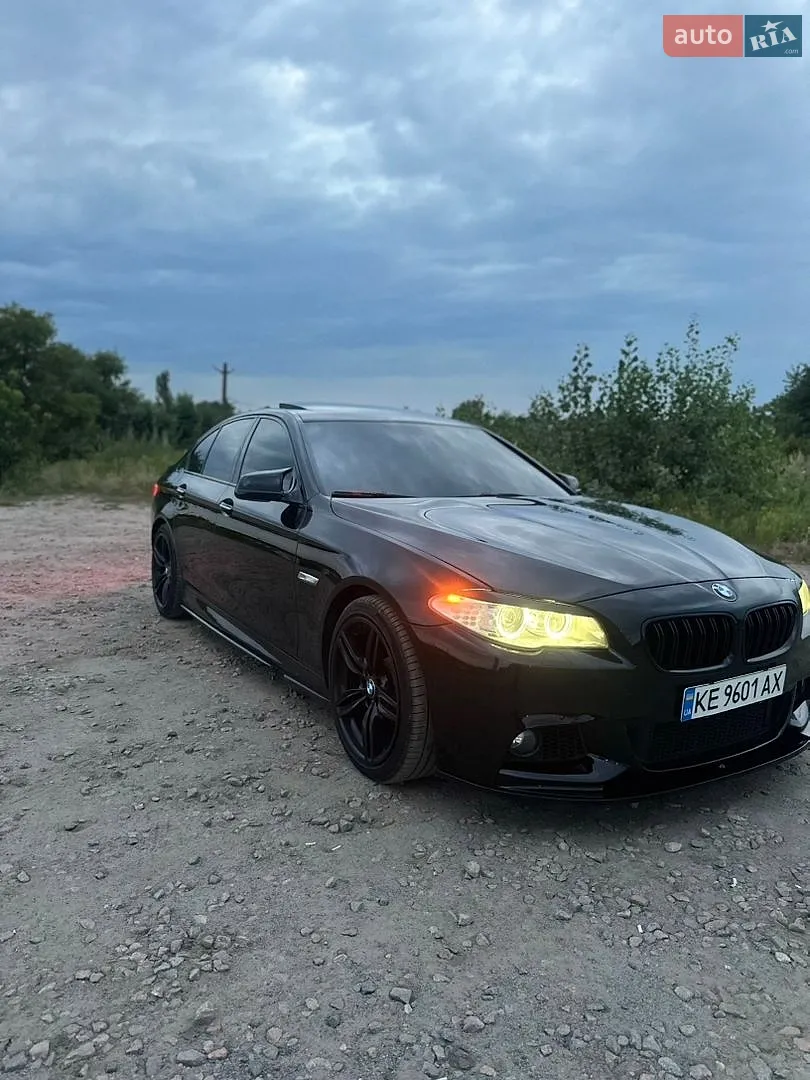 2012 BMW 5er - мініатюра 2